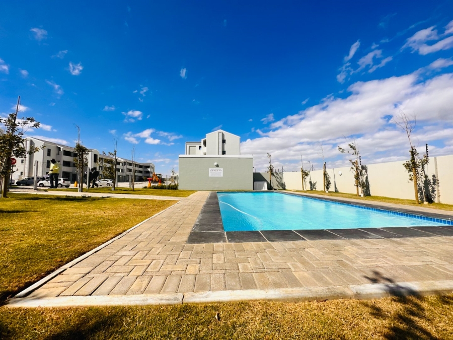 2 Bedroom Property for Sale in Parklands Western Cape